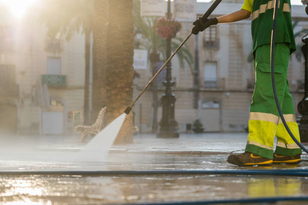 Best Pressure Washing Siding  in Perryton, TX